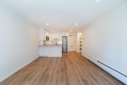 Photo 5 at 206 - 2025 W 2nd Avenue, Kitsilano, Vancouver West