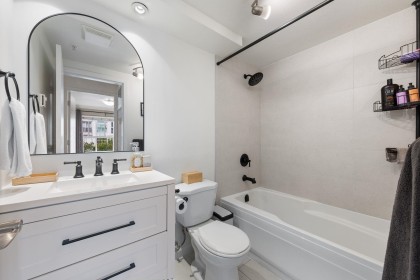 Photo 16 at 311 - 2680 W 4th Avenue, Kitsilano, Vancouver West