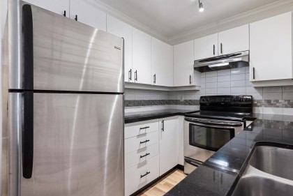 Photo 9 at 311 - 2680 W 4th Avenue, Kitsilano, Vancouver West