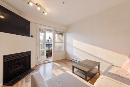 Photo 11 at 311 - 2680 W 4th Avenue, Kitsilano, Vancouver West