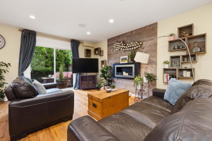 Photo 4 at 1126 Premier Street, Lynnmour, North Vancouver