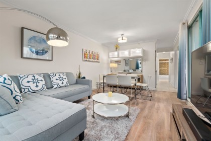 Photo 2 at 506 - 907 Beach Avenue, Yaletown, Vancouver West