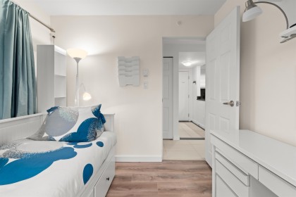 Photo 16 at 506 - 907 Beach Avenue, Yaletown, Vancouver West
