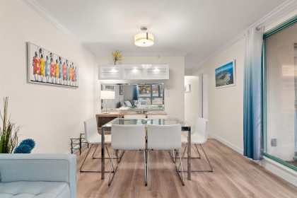Photo 5 at 506 - 907 Beach Avenue, Yaletown, Vancouver West