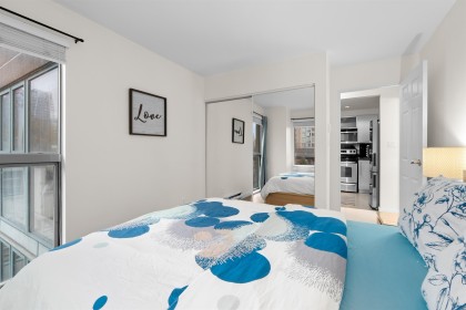 Photo 14 at 506 - 907 Beach Avenue, Yaletown, Vancouver West