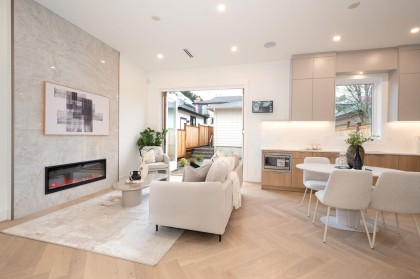 Photo 7 at 4424 W 4th Avenue, Point Grey, Vancouver West