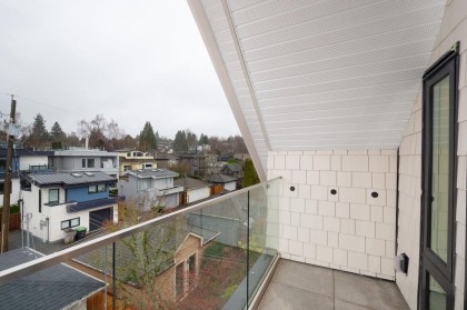 Photo 5 at 4424 W 4th Avenue, Point Grey, Vancouver West