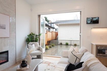 Photo 15 at 4424 W 4th Avenue, Point Grey, Vancouver West