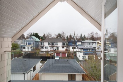 Photo 4 at 4424 W 4th Avenue, Point Grey, Vancouver West