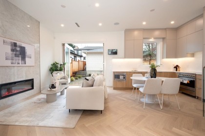 Photo 8 at 4424 W 4th Avenue, Point Grey, Vancouver West