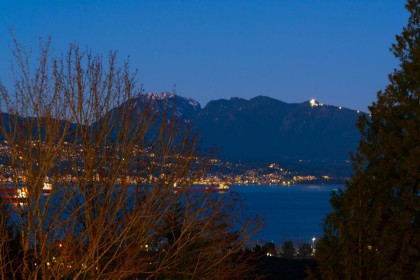 Photo 3 at 4426 W 4th Avenue, Point Grey, Vancouver West