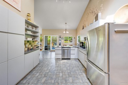Photo 13 at 1140 W 20th Street, Pemberton Heights, North Vancouver