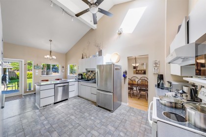 Photo 14 at 1140 W 20th Street, Pemberton Heights, North Vancouver