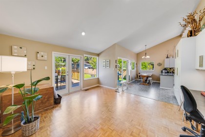 Photo 11 at 1140 W 20th Street, Pemberton Heights, North Vancouver