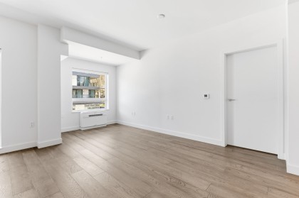 Photo 3 at 202 - 3590 W 39th Avenue, Dunbar, Vancouver West