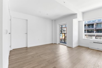 Photo 2 at 203 - 3590 W 39th Avenue, Dunbar, Vancouver West