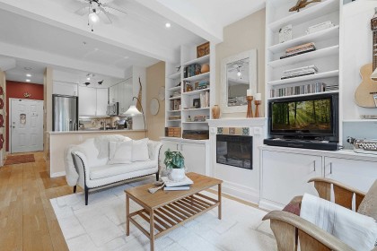 Photo 5 at 123 - 3440 W Broadway, Kitsilano, Vancouver West