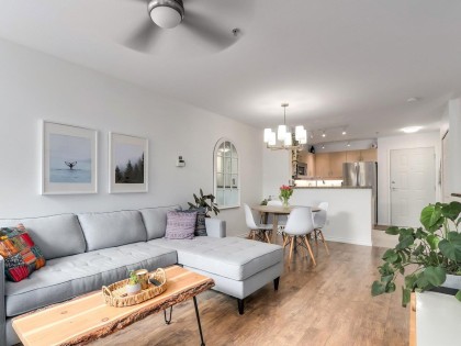 Photo 14 at 414 - 345 Lonsdale Avenue, Lower Lonsdale, North Vancouver