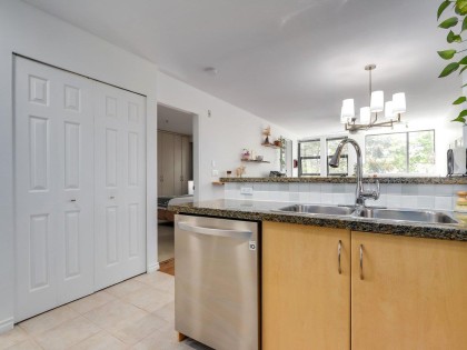 Photo 18 at 414 - 345 Lonsdale Avenue, Lower Lonsdale, North Vancouver