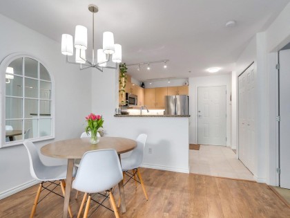 Photo 15 at 414 - 345 Lonsdale Avenue, Lower Lonsdale, North Vancouver