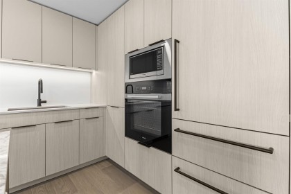 Photo 8 at 301 - 3590 W 39th Avenue, Dunbar, Vancouver West