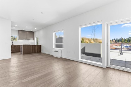Photo 1 at 302 - 3590 W 39th Avenue, Dunbar, Vancouver West