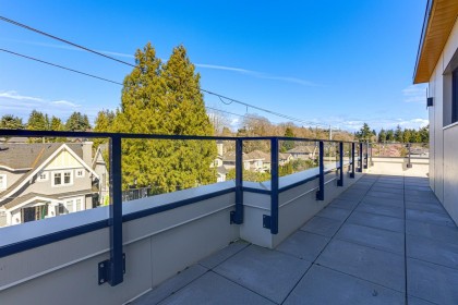 Photo 15 at 302 - 3590 W 39th Avenue, Dunbar, Vancouver West