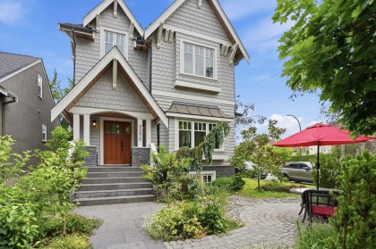 Photo 1 at 4098 W 16th Avenue, Dunbar, Vancouver West