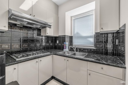 Photo 12 at 1463 W 57th Avenue, South Granville, Vancouver West