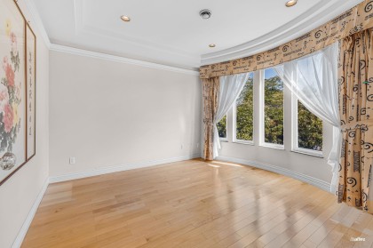 Photo 3 at 1463 W 57th Avenue, South Granville, Vancouver West