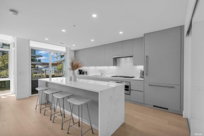 Photo 3 at 207 - 1331 Marine Drive, Ambleside, West Vancouver