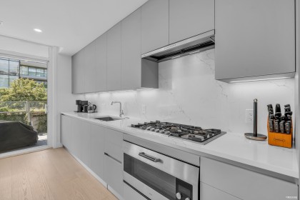 Photo 30 at 207 - 1331 Marine Drive, Ambleside, West Vancouver
