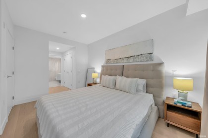 Photo 10 at 207 - 1331 Marine Drive, Ambleside, West Vancouver