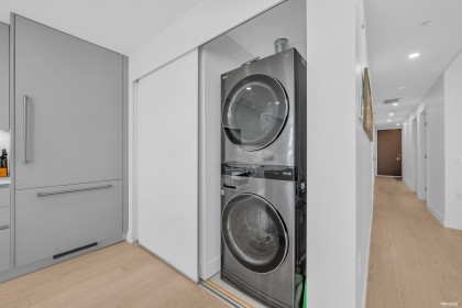 Photo 33 at 207 - 1331 Marine Drive, Ambleside, West Vancouver