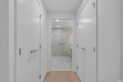 Photo 11 at 207 - 1331 Marine Drive, Ambleside, West Vancouver
