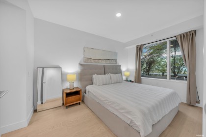 Photo 8 at 207 - 1331 Marine Drive, Ambleside, West Vancouver