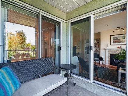 Photo 7 at 305 - 2195 W 5th Avenue, Kitsilano, Vancouver West