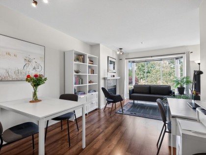 Photo 9 at 305 - 2195 W 5th Avenue, Kitsilano, Vancouver West