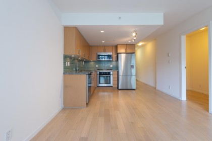 Photo 6 at 301 - 1887 Crowe Street, False Creek, Vancouver West