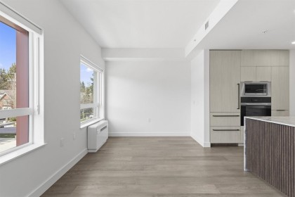 Photo 4 at 304 - 3590 W 39th Avenue, Dunbar, Vancouver West