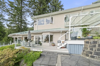 Photo 4 at 463 Ventura Crescent, Upper Delbrook, North Vancouver