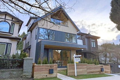 Photo 1 at 1 - 4634 W 15th Avenue, Point Grey, Vancouver West