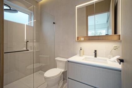 Photo 11 at 1 - 4634 W 15th Avenue, Point Grey, Vancouver West