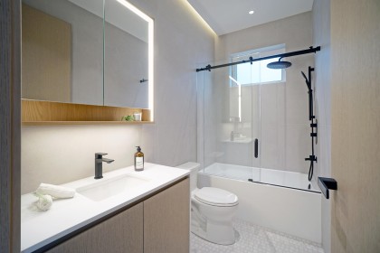 Photo 8 at 1 - 4634 W 15th Avenue, Point Grey, Vancouver West