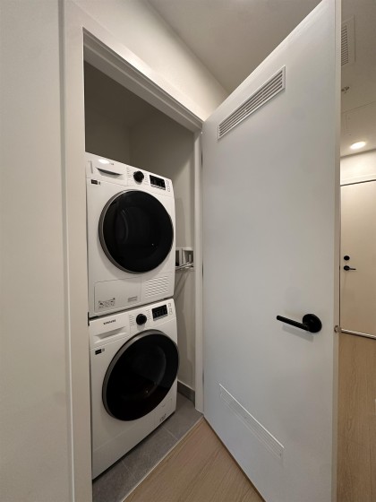 Photo 9 at 420 - 422 E 3rd Street, Lower Lonsdale, North Vancouver