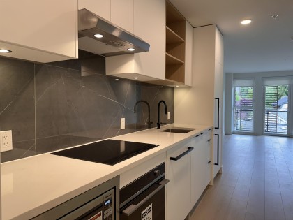 Photo 8 at 420 - 422 E 3rd Street, Lower Lonsdale, North Vancouver