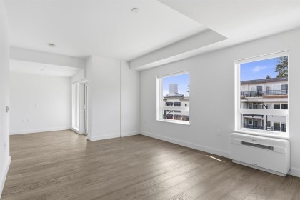 Photo 2 at 309 - 3590 W 39th Avenue, Dunbar, Vancouver West