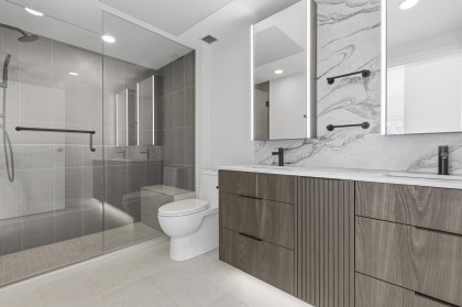 Photo 12 at 308 - 3590 W 39th Avenue, Dunbar, Vancouver West