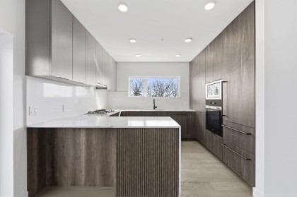 Photo 7 at 308 - 3590 W 39th Avenue, Dunbar, Vancouver West