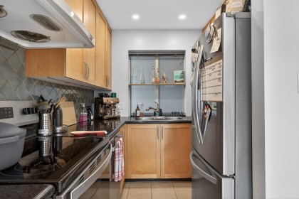 Photo 5 at 311 - 1922 W 7th Avenue, Kitsilano, Vancouver West
